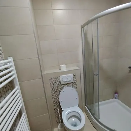 Apartman Ada *