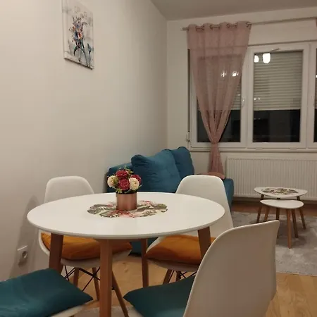 Apartman Ada